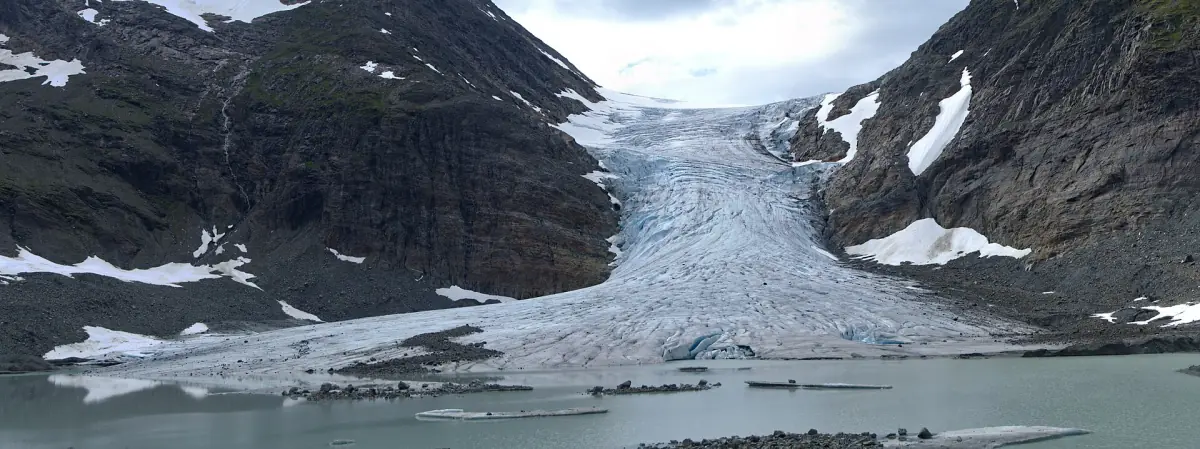 Der Gletscher Steindalsbreen in den Lyngen-Alpen